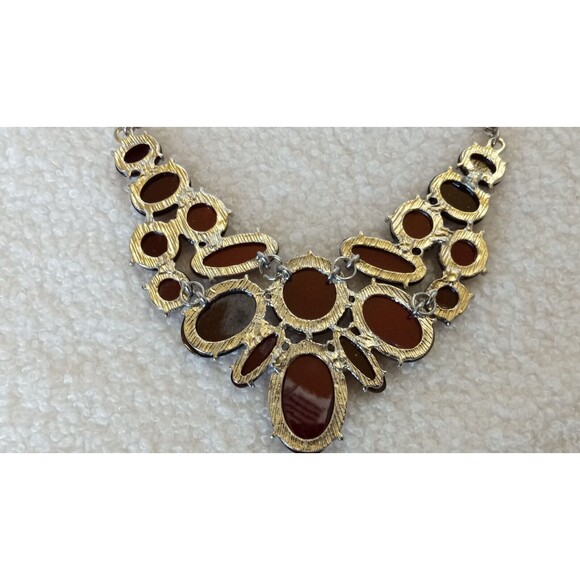 Cranberry Faceted Resin Bib Statement Necklace - Picture 6 of 7